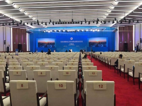 进博会国家会议中心今天亮相，这些中国元素你发现了吗？｜揭开面纱