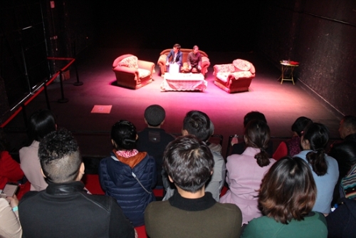 党员共同看话剧 党员共同看话剧