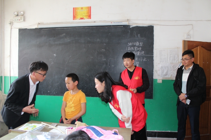 开展互动游戏 开展互动游戏