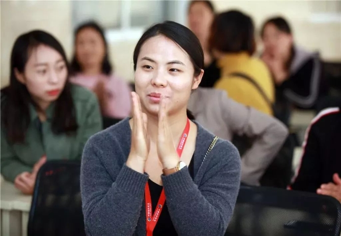 “女性大讲坛”讲座受青睐