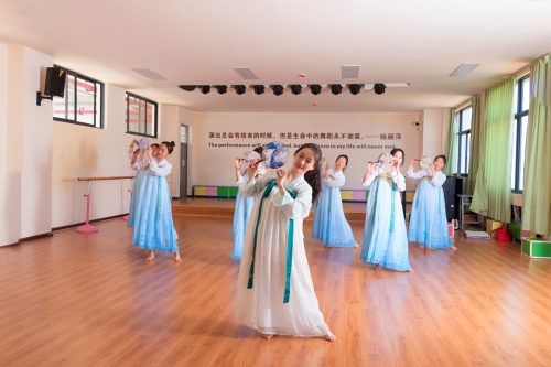 四、校园活动4_副本 四、校园活动4_副本