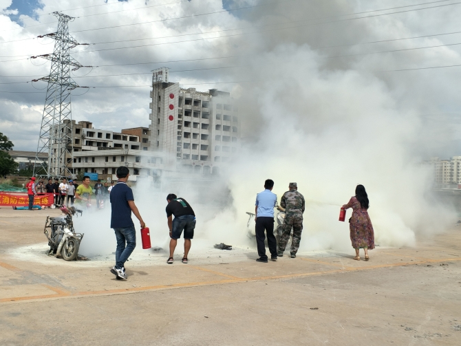 学习使用消防栓 学习使用消防栓