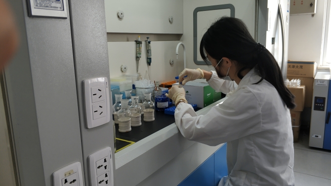 官渡“科技铸就食品安全新防线”