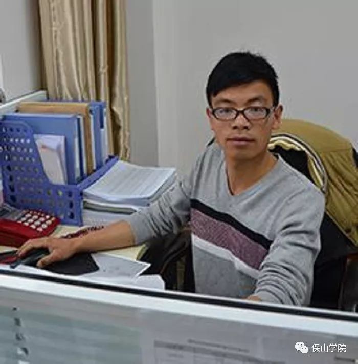 f83eed201f1348b4a7ef45e460593099