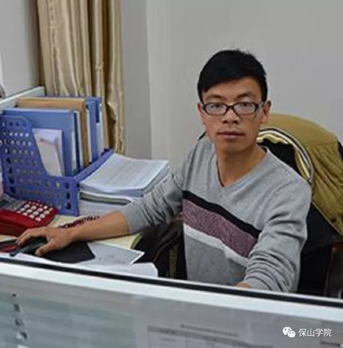 f83eed201f1348b4a7ef45e460593099