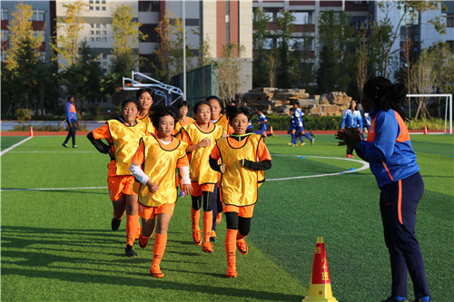 足球训练 足球训练