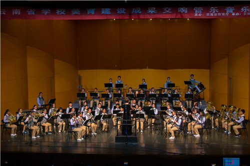 获国家省市比赛大奖的管乐队 获国家省市比赛大奖的管乐队