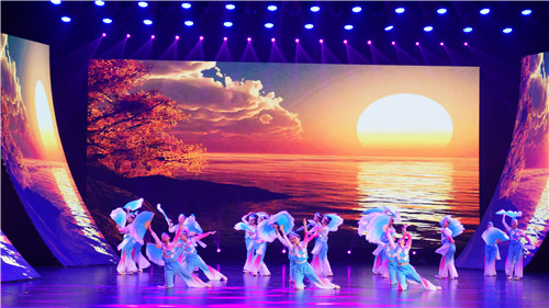 获省市比赛一等奖的舞蹈队 获省市比赛一等奖的舞蹈队