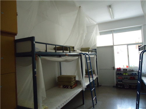 整洁温馨的学生宿舍 (2) 整洁温馨的学生宿舍 (2)