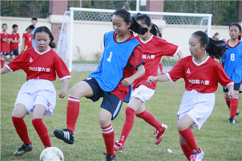 校园足球赛