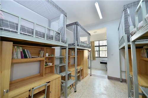 四人标准间宿舍