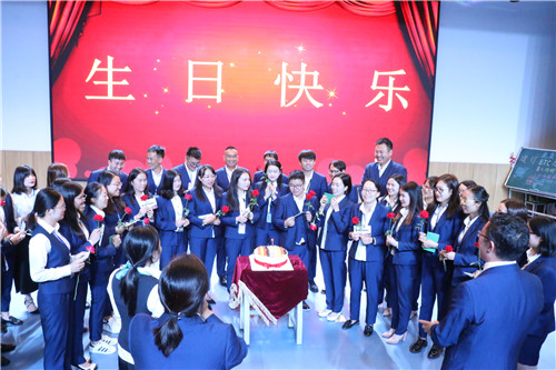 教师集体生日 教师集体生日