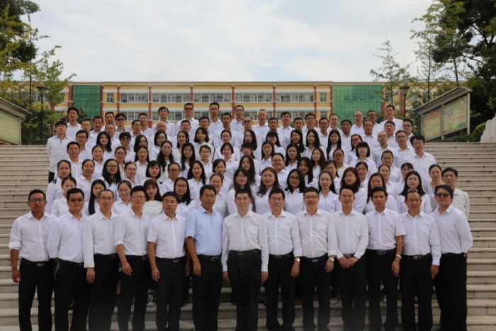 优秀教师团队 优秀教师团队