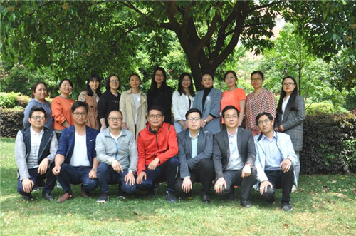 高一年级 高一年级