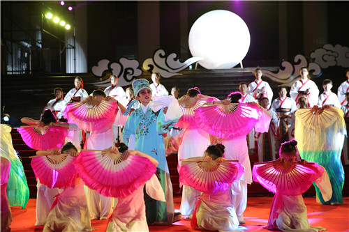 文一汇演 诗朗诵《春江花月夜》 文一汇演 诗朗诵《春江花月夜》