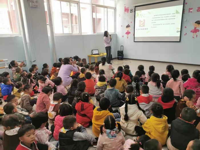 11月22日宣讲团成员到昆钢金太阳幼儿园开展宣讲