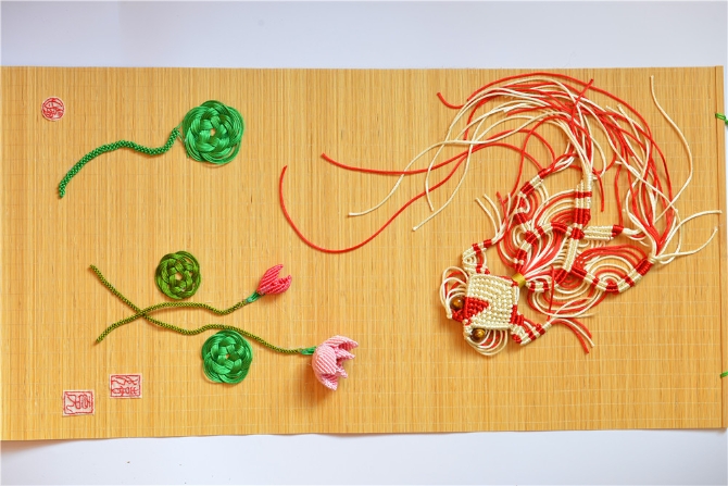 《戏夏》 作者:徐甘蒂 《戏夏》 作者:徐甘蒂