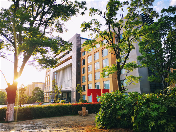 校园一景_副本 校园一景_副本