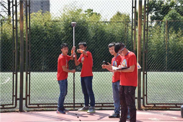 道路桥梁专业学生参加测量大赛 道路桥梁专业学生参加测量大赛