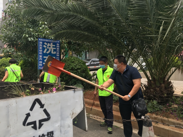 清除绿化带垃圾 清除绿化带垃圾