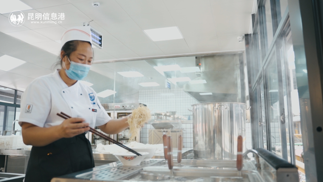 正片.00_00_42_18.Still001