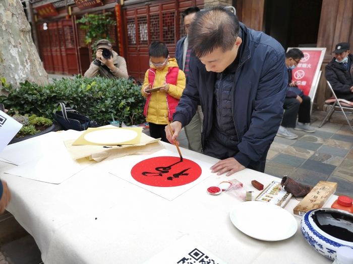 138613745f3d9bd8d1cdef51a3a4f12