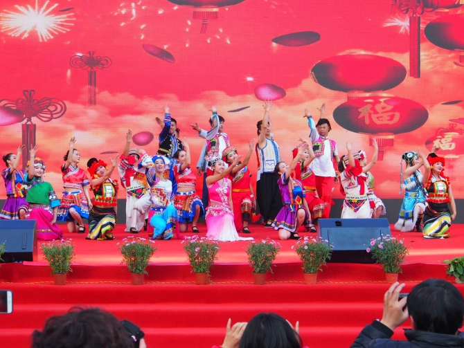 2019春城文化节启动仪式暨昆明 民族团结大舞台 (曲靖专场)时间:2019年1月25日地点:南屏步行街广场 (3) 2019春城文化节启动仪式暨昆明 民族团结大舞台 (曲靖专场)时间:2019年1月25日地点:南屏步行街广场 (3)