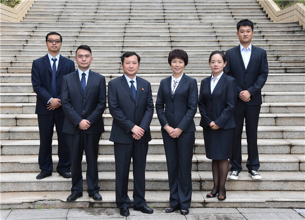 行政组领导集体照 行政组领导集体照