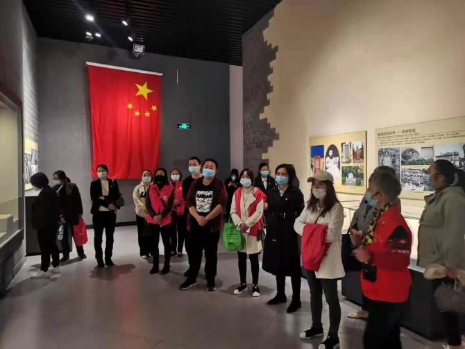 参观云南省博物馆