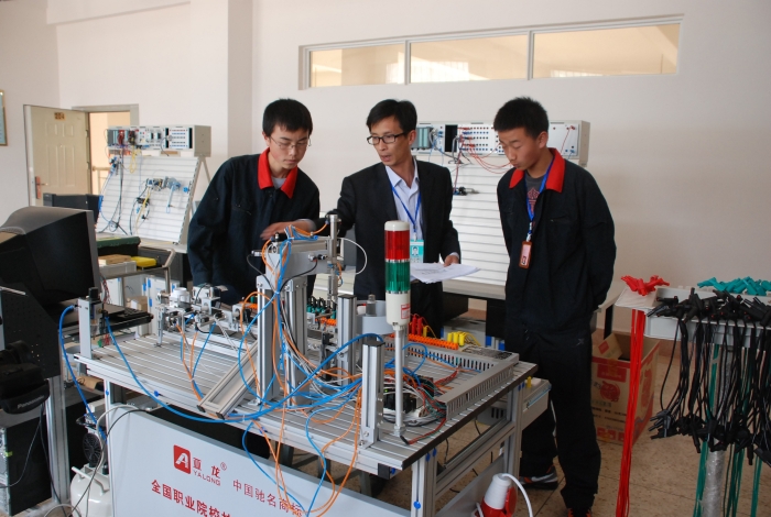 指导技能大赛选手训练 指导技能大赛选手训练