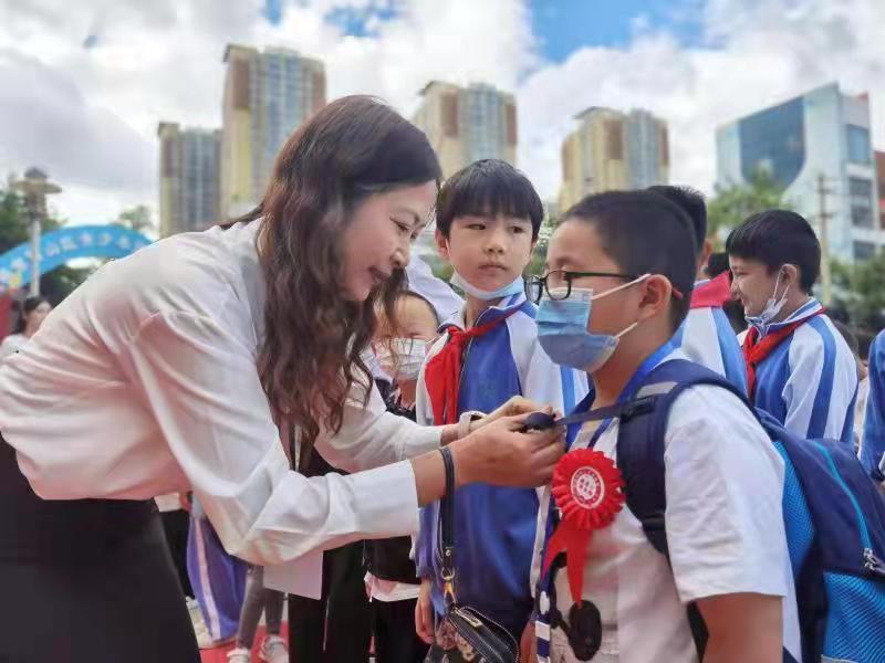 e76cdc9f04ed716ffaa24eec0653352