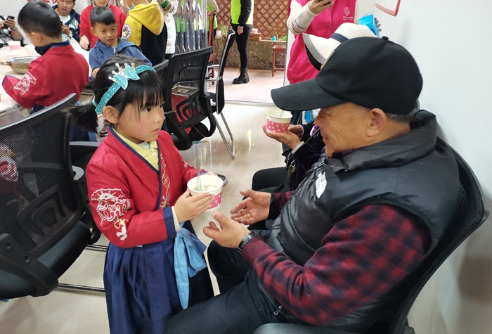 94ea69d1676afa6aec29b0f0416006a