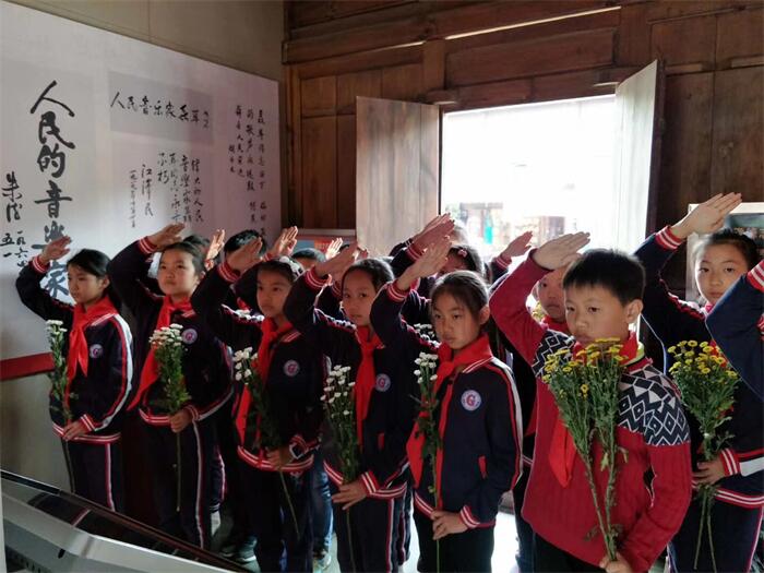 走近聂耳 参观聂耳故居