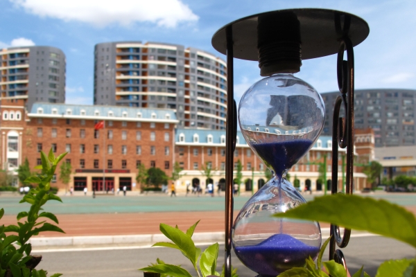 2013级1班 杨一帆 流逝