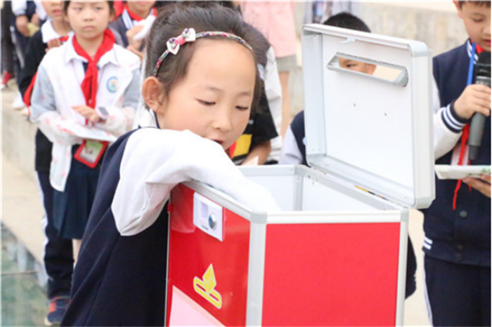 4acfc6d47209954bfd8a7c1e6eff5a4