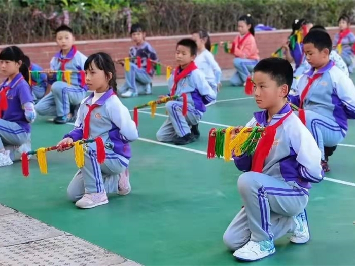 课后服务：霸王鞭