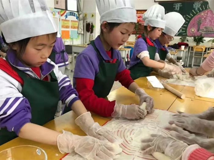 劳动综合实践：包饺子