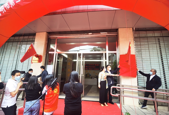 13df58c26b694ab82e3b446613fec80