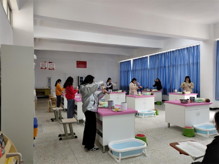 婴幼儿照护实训课程 婴幼儿照护实训课程