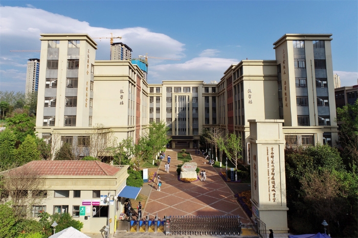 学校大门 学校大门