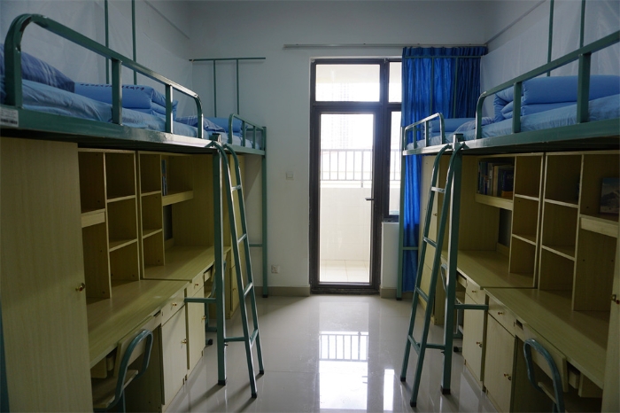 整洁敞亮的宿舍