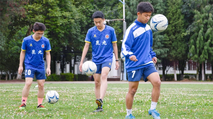 昆九中足球队1 昆九中足球队1