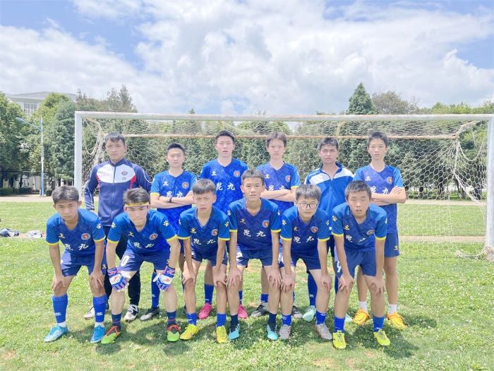 昆九中足球队2 昆九中足球队2