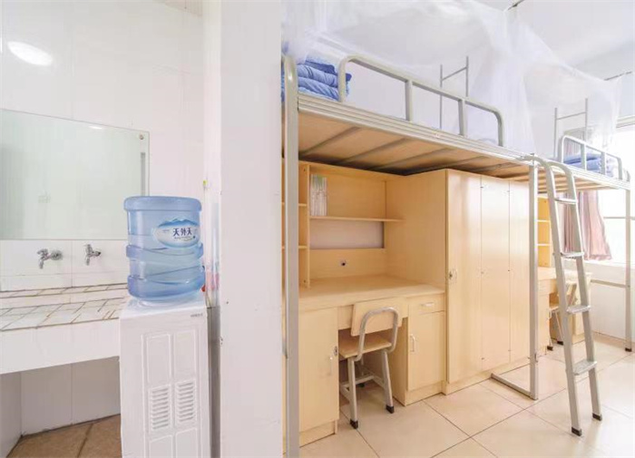 01f04c77e4ee8f2339922d82ccbe002