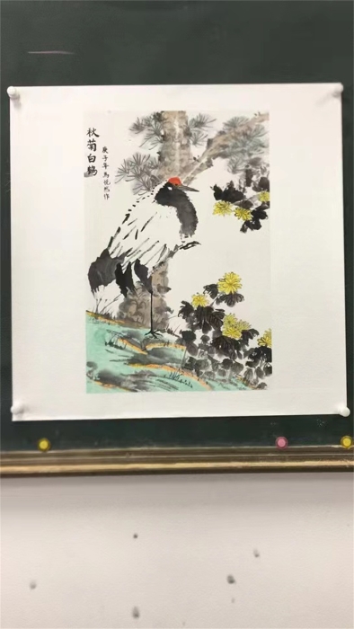 2021年8月马悦然同学作品《秋菊白鹤》获第22届高中生国际美术展金奖 (2) 2021年8月马悦然同学作品《秋菊白鹤》获第22届高中生国际美术展金奖 (2)