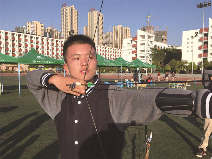 百步穿杨 百步穿杨