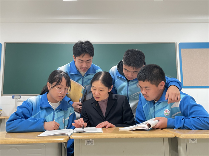 4-4名师领航 4-4名师领航