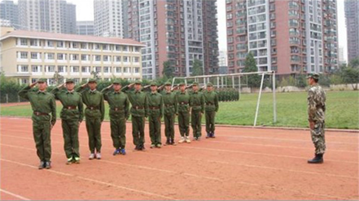 军训