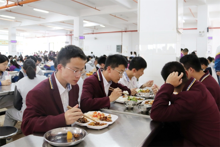 理由6:一日三餐,健康多样 理由6:一日三餐,健康多样