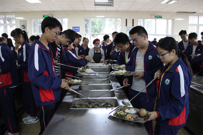 排队打饭 排队打饭
